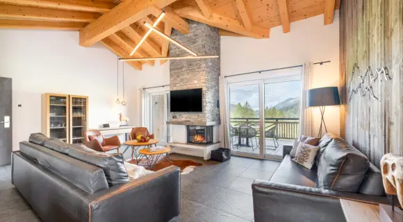 Deluxe-Penthouse 91 m² für bis zu 8 ✓ 3 Schlafzimmer ✓ private Sauna ✓ Balkon ✓ Ski-in/Ski-out ► Buchen!